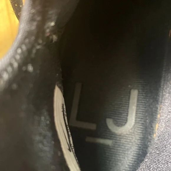 NIKE LEBRON XIV BHM MENS  SIZE 9 - Picture 10 of 12